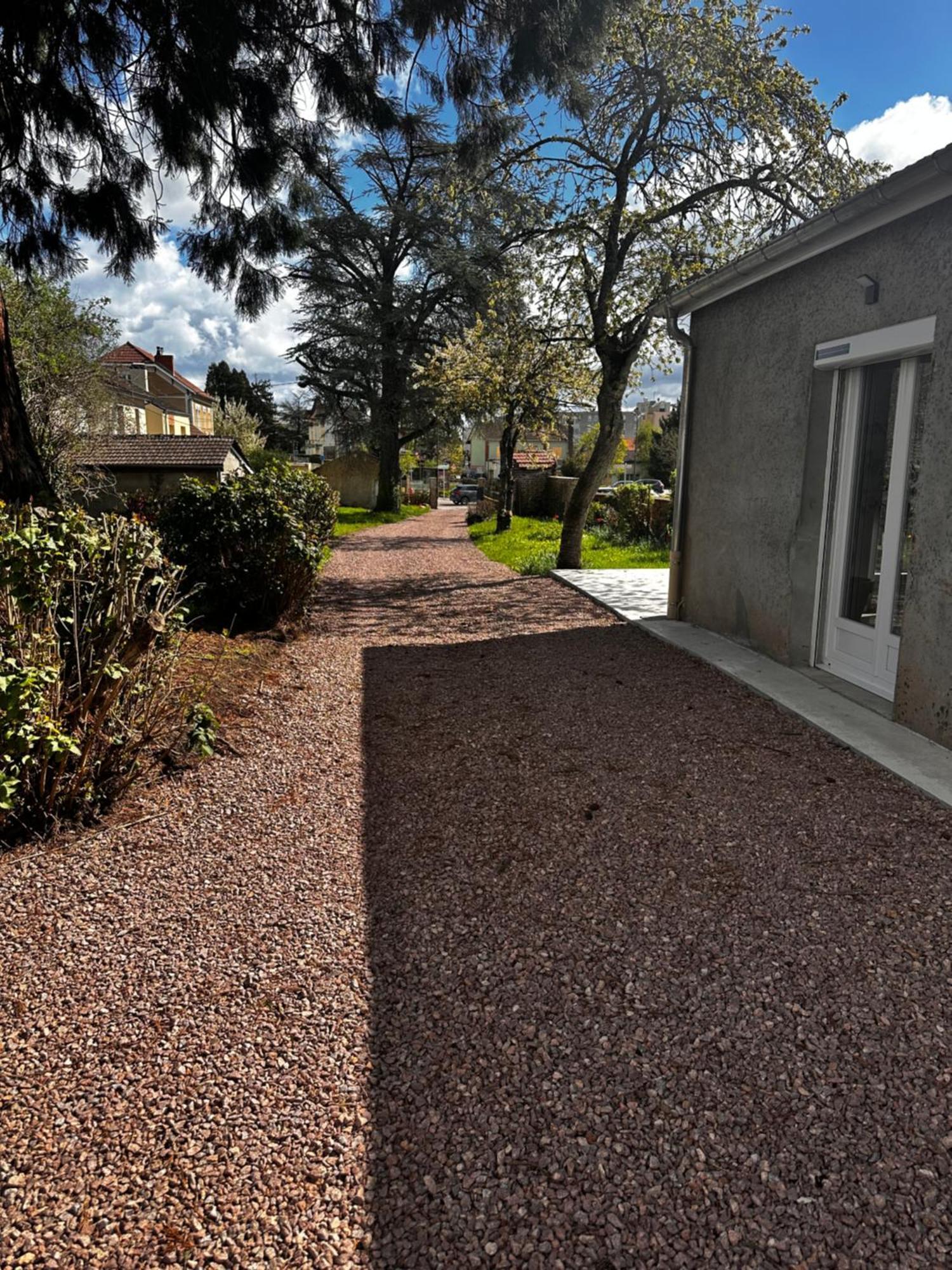 Maison Coeur De Ville Montchanin Exterior photo